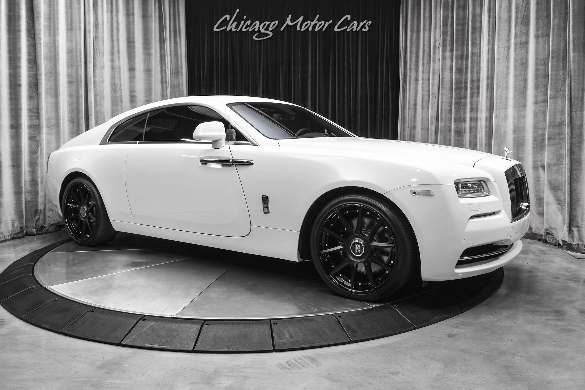 Used-2016-Rolls-Royce-Wraith-Coupe-ONLY-9K-Miles-HOT-Color-Combo-Starlight-Headliner-Wraith-Package