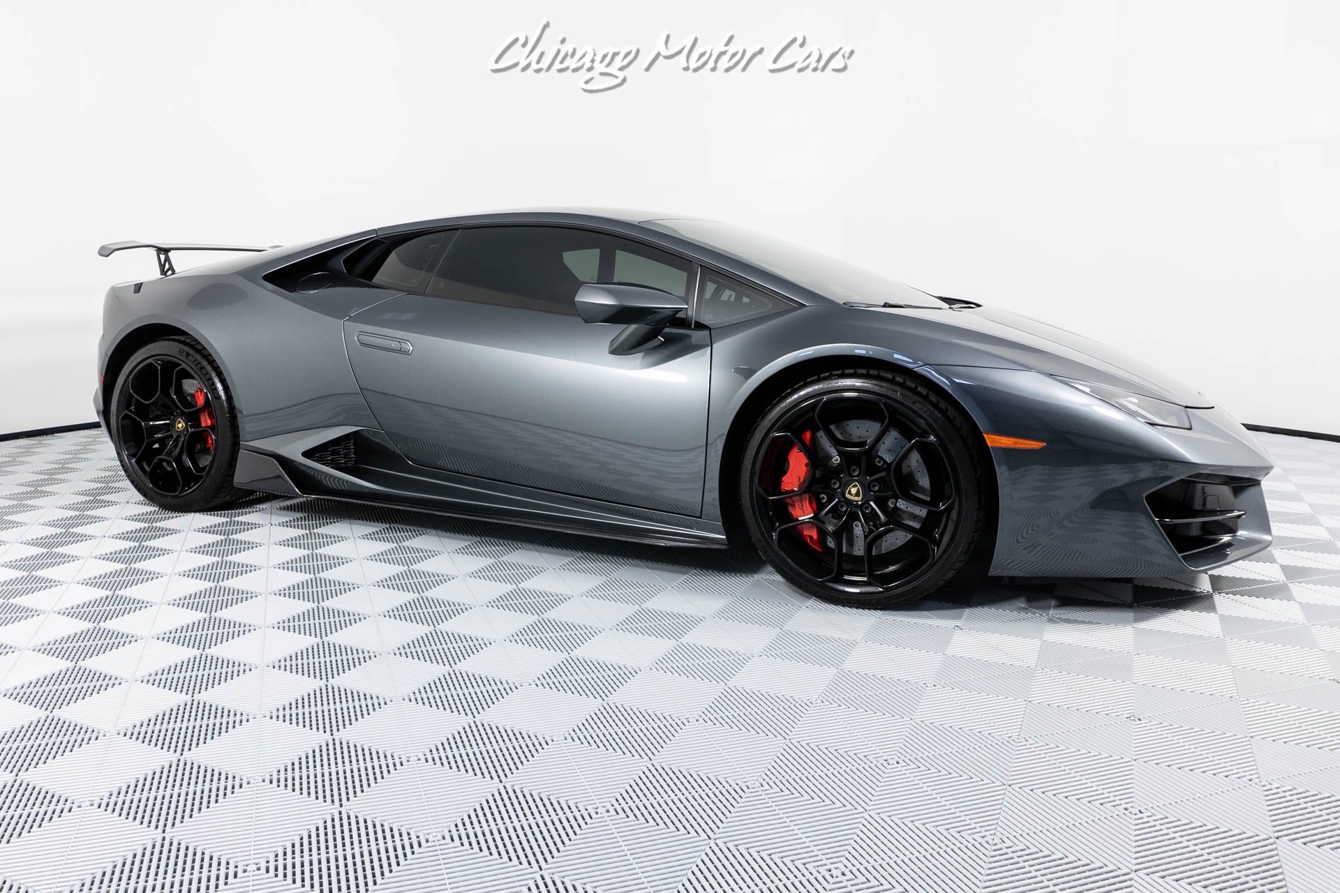 Used 2016 Huracan LP5802 COUPE CARBON FIBER ONLY 18k MILES