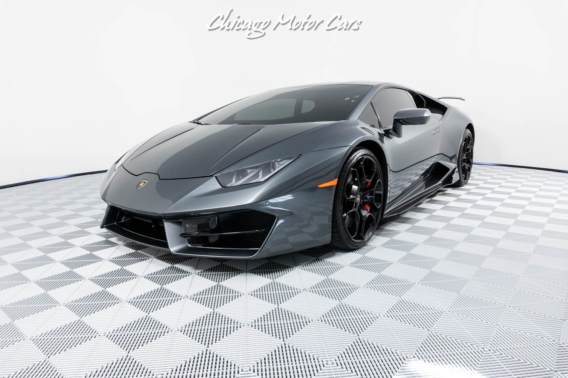 Used-2016-Lamborghini-Huracan-LP580-2-COUPE-STYLE-PACKAGE-CARBON-FIBER-WING-LOW-MILES-LOADED