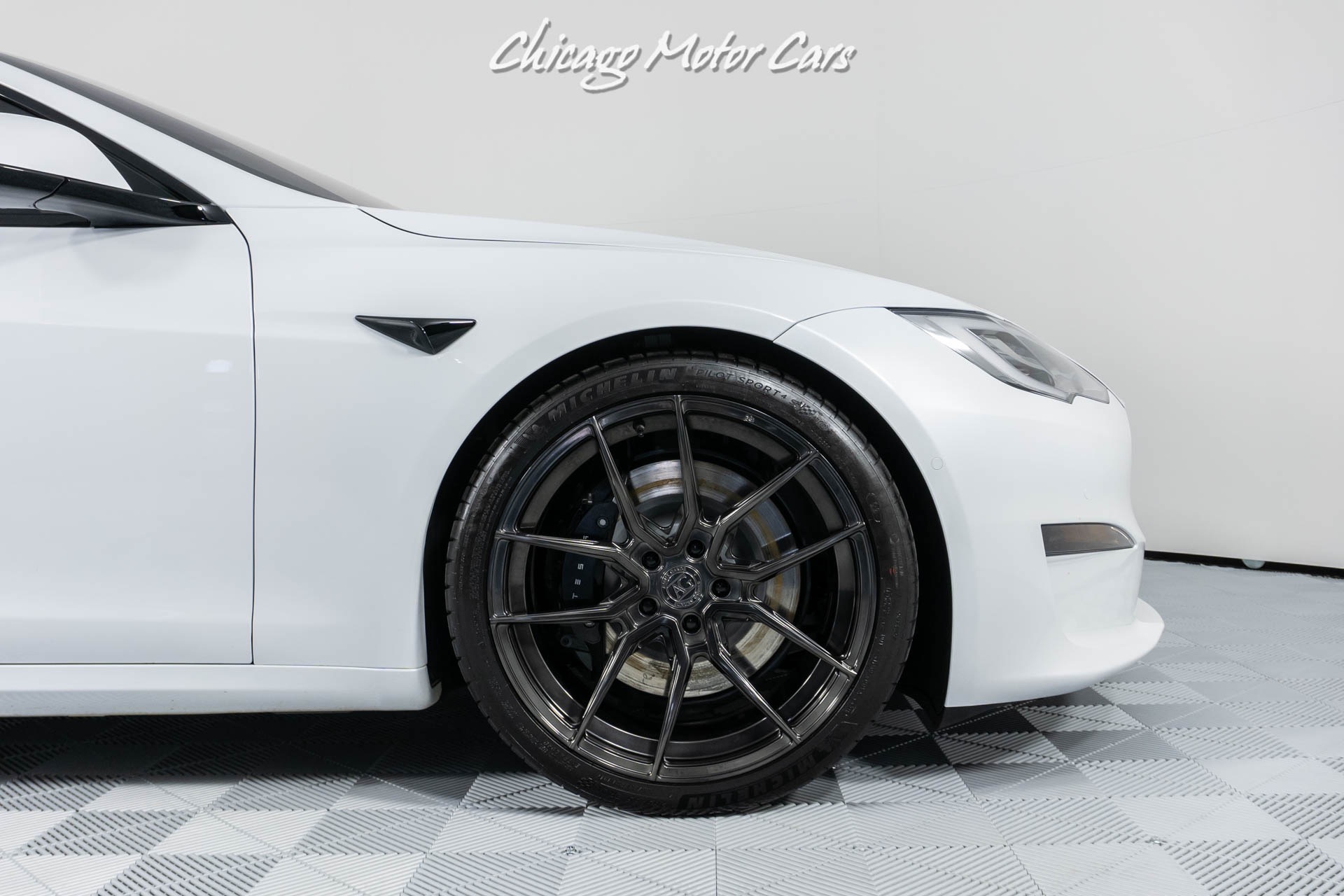 Used-2021-Tesla-Model-S-Plaid-AG-WHEELS-AUTO-PILOT--ONLY-4K-MILES