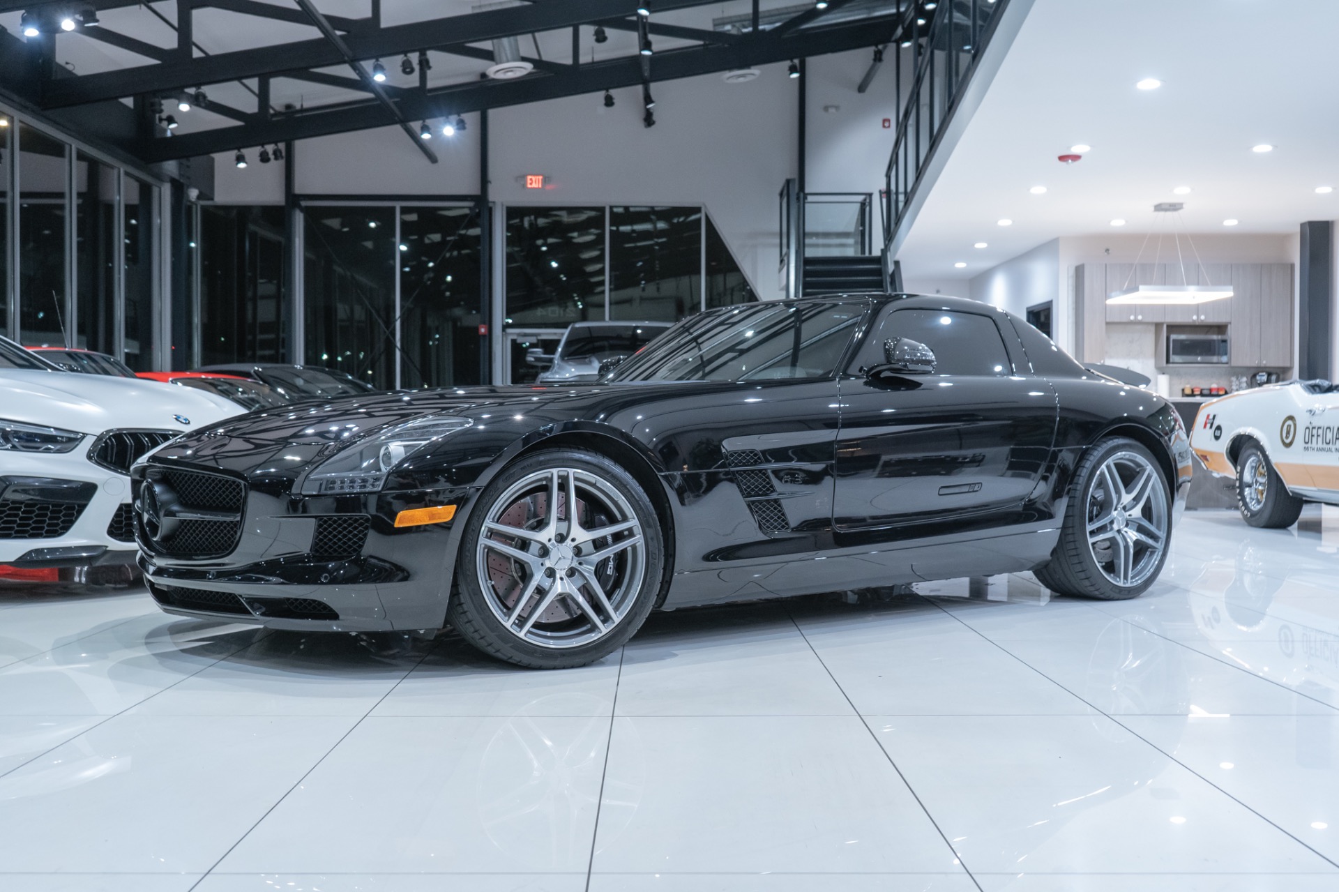 Used-2012-Mercedes-Benz-SLS-AMG-Coupe-Low-miles-RENNtech-Exhaust-Gullwing-Doors-Recent-Service