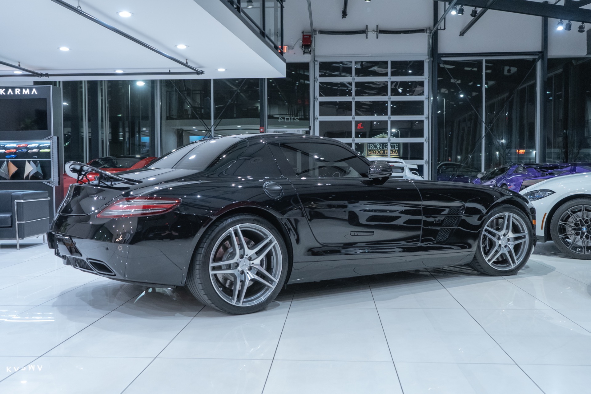 Used-2012-Mercedes-Benz-SLS-AMG-Coupe-Low-miles-RENNtech-Exhaust-Gullwing-Doors-Recent-Service