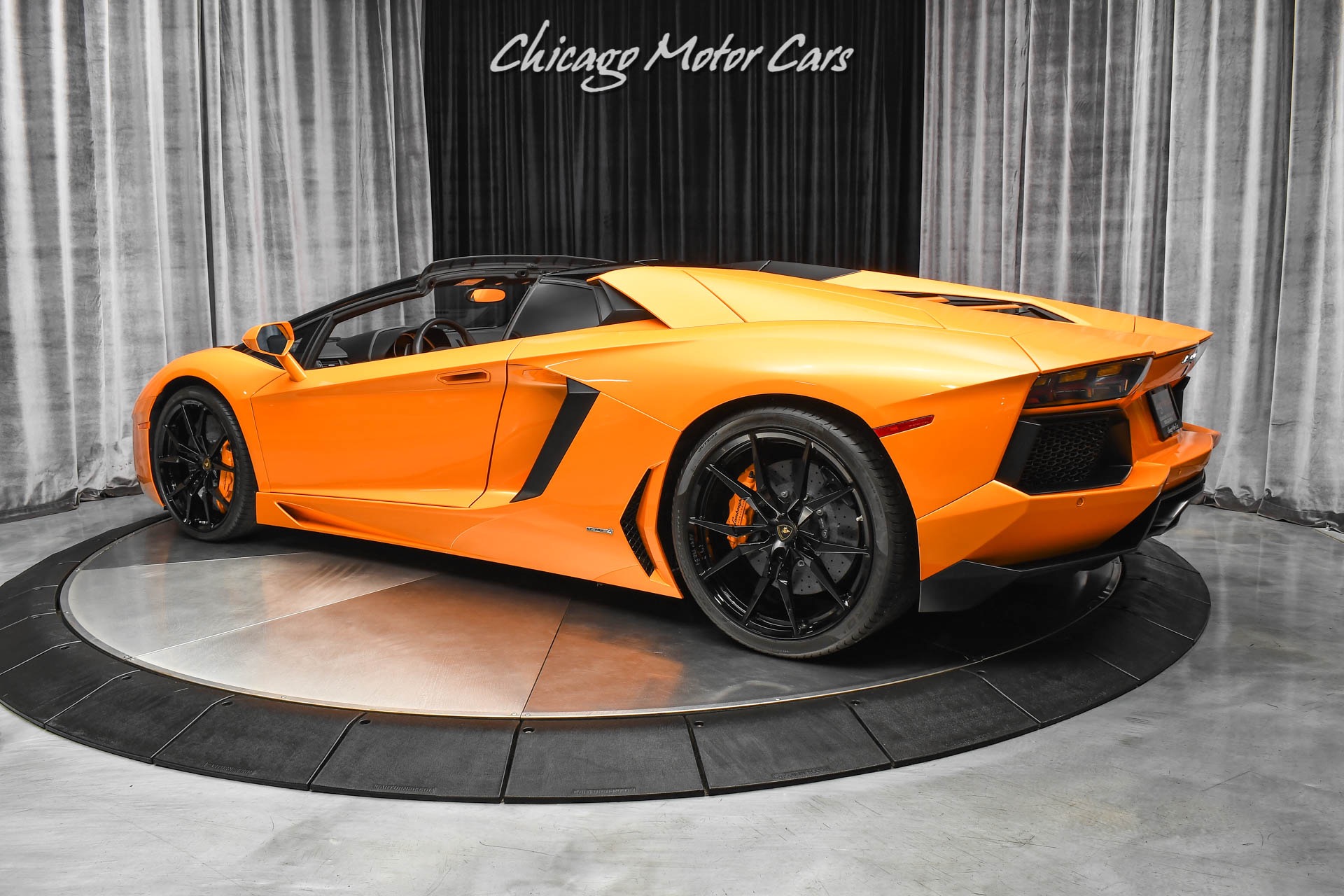 Lamborghini Aventador Convertible