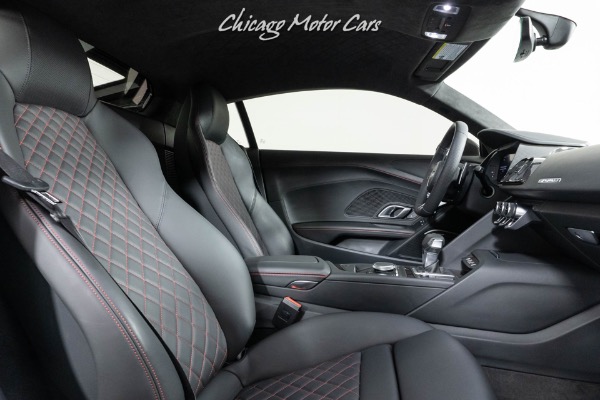 Used-2020-Audi-R8-52-quattro-V10-performance-ONLY-7K-MILES-CARBON-FIBER-OPTIONS