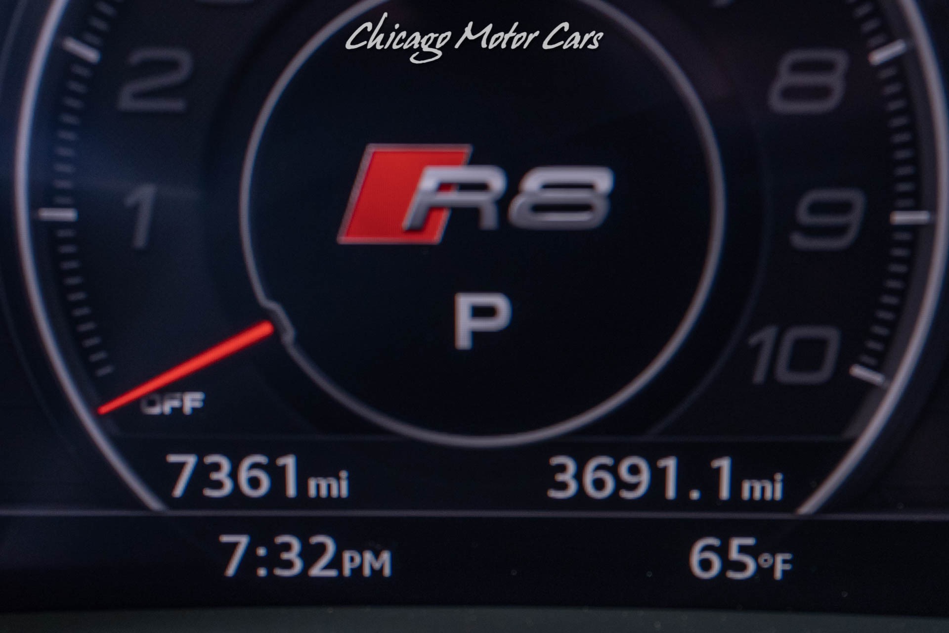 Used-2020-Audi-R8-52-quattro-V10-performance-ONLY-7K-MILES-CARBON-FIBER-OPTIONS