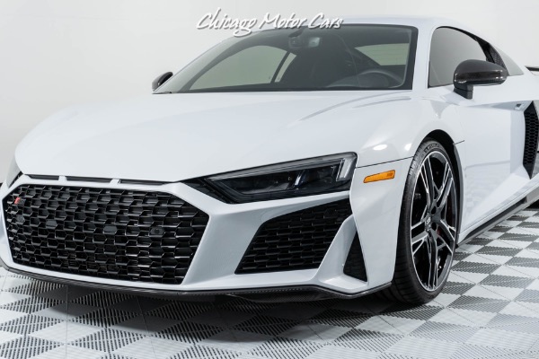 Used 2020 Audi R8 5.2 quattro V10 performance ONLY 7K MILES CARBON FIBER OPTIONS for sale Sold at Chicago Motor Cars in West Chicago IL 60185 6