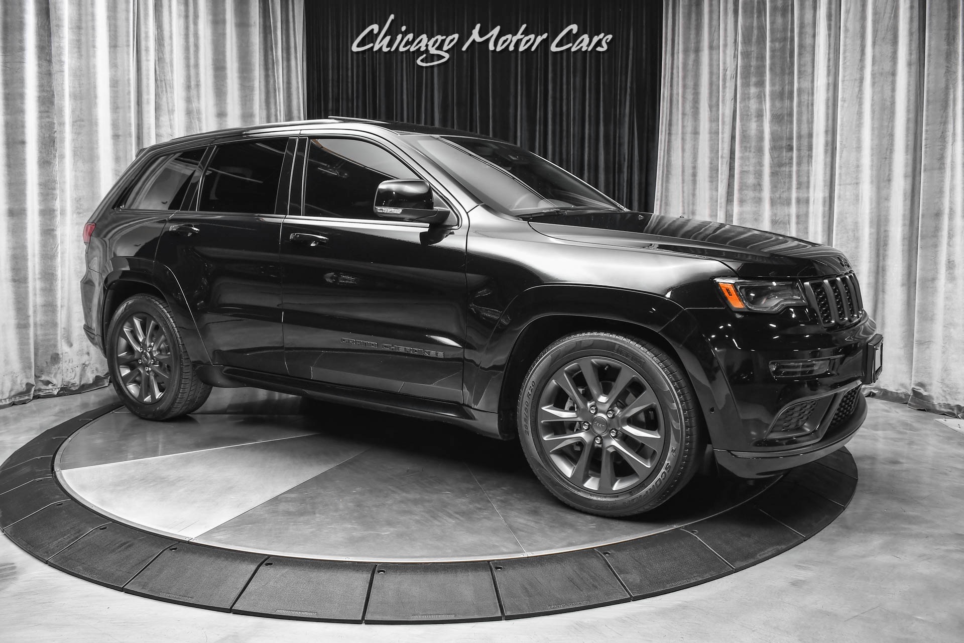 Used-2018-Jeep-Grand-Cherokee-High-Altitude-4X4-SUV-Stunning-Color-Combo-Excellent-Features