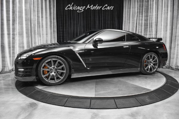 Used 2015 Nissan GT-R Premium FBO 650HP! LOW Miles! Flex Fuel! for sale Sold at Chicago Motor Cars in West Chicago IL 60185 1