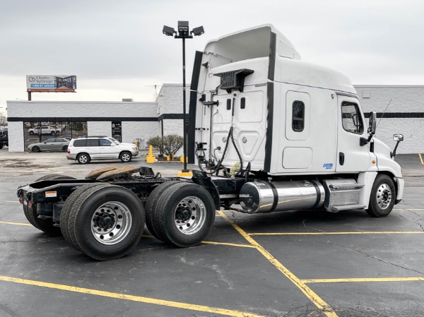 Used 2013 Freightliner Cascadia 125 Extended Sleeper - Detroit Diesel - Automatic - PTO - 40K Rears for sale Sold at Chicago Motor Cars in West Chicago IL 60185 5