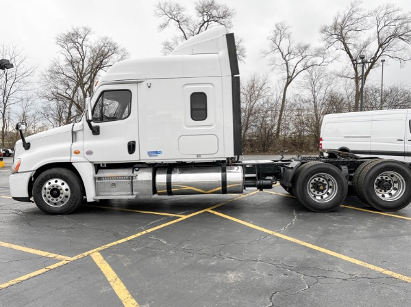 Used-2013-Freightliner-Cascadia-125-Extended-Sleeper---Detroit-Diesel---Automatic---PTO---40K-Rears