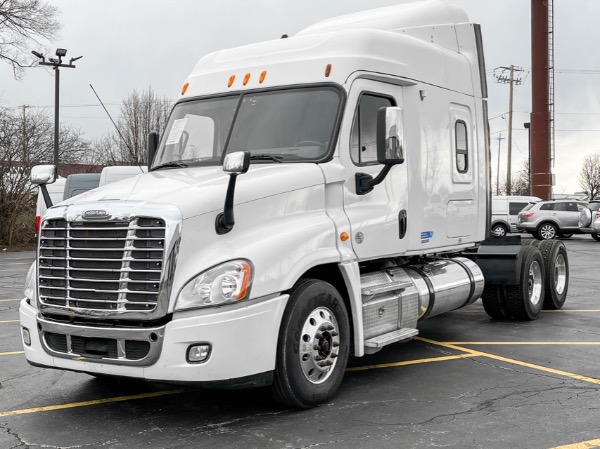 Used 2013 Freightliner Cascadia 125 Extended Sleeper - Detroit Diesel - Automatic - PTO - 40K Rears for sale Sold at Chicago Motor Cars in West Chicago IL 60185 1