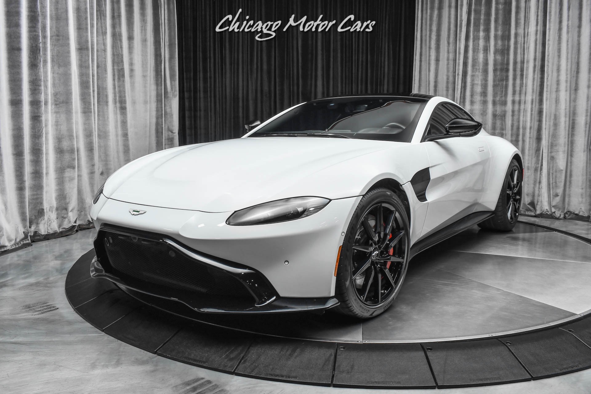 Used-2019-Aston-Martin-Vantage-V8-Coupe-LOW-Miles-Amazing-White-Stone-Exterior-Serviced-LOADED