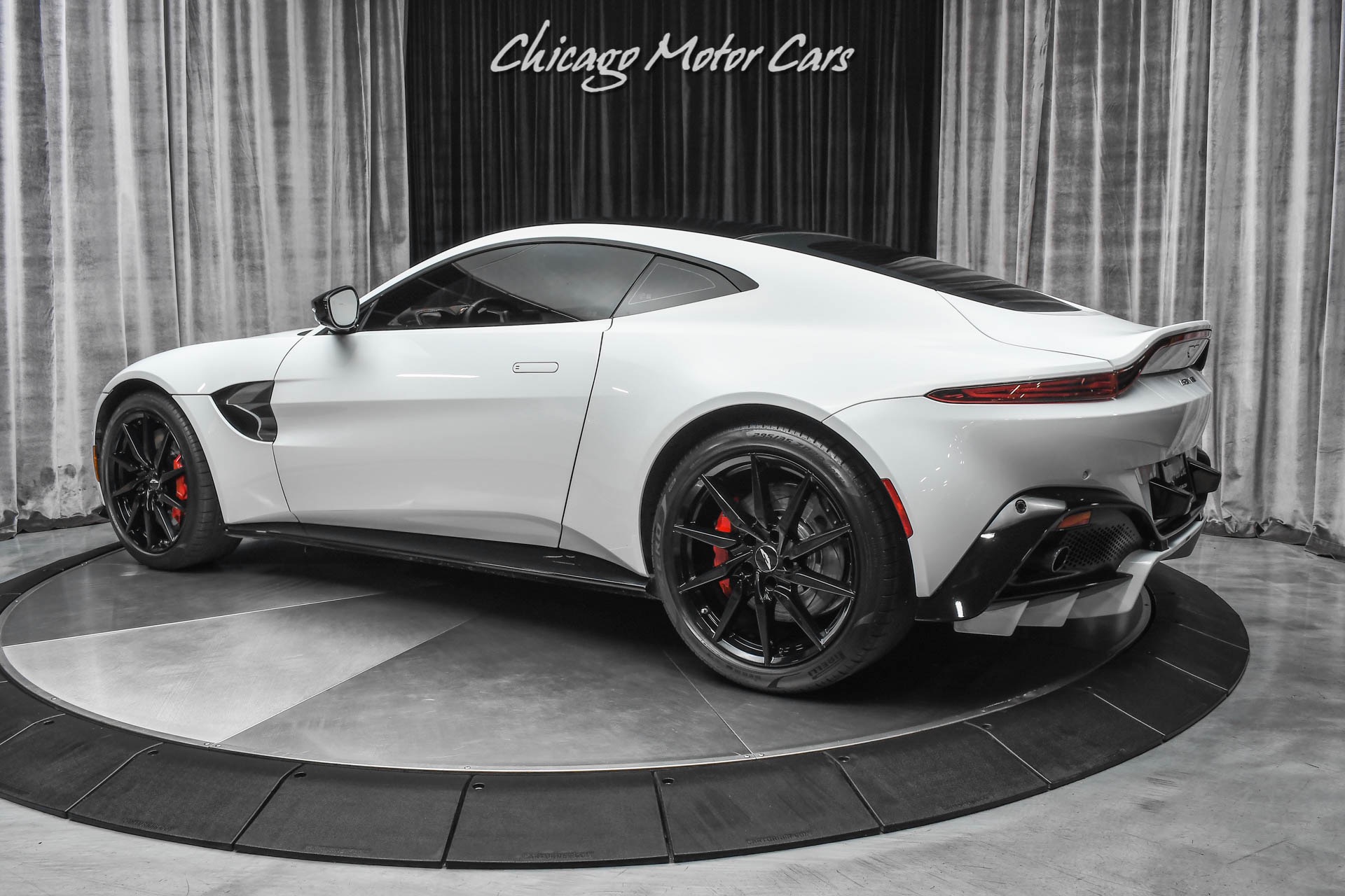 Used 2019 Aston Martin Vantage V8 Coupe Only 13k Miles! Amazing White