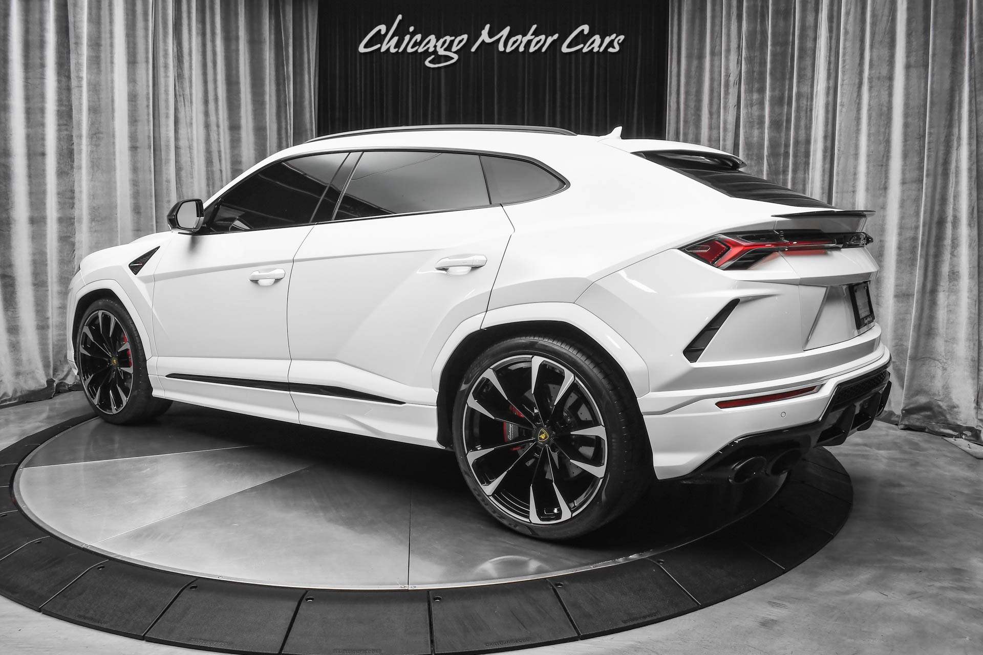 Used-2021-Lamborghini-Urus-SUV-Hot-Color-Combo-23-Taigete-Rims-Sportivo-Leather