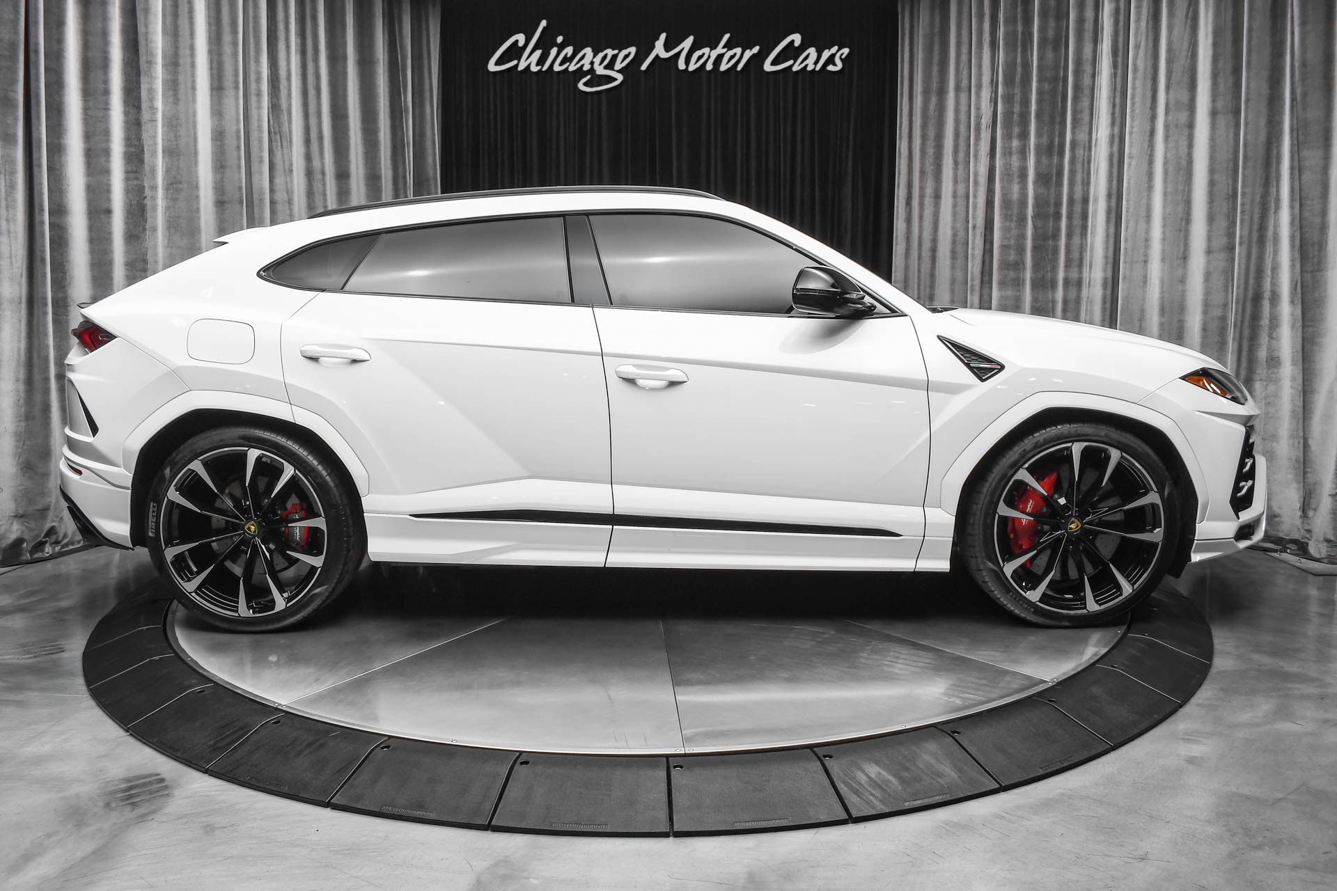 Used-2021-Lamborghini-Urus-SUV-Hot-Color-Combo-23-Taigete-Rims-Sportivo-Leather