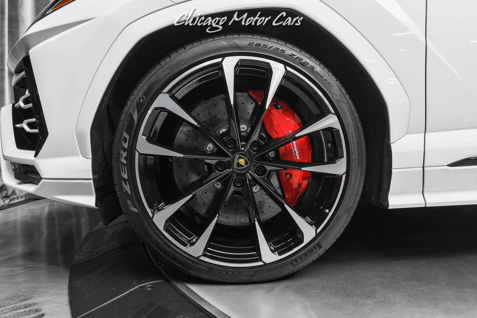 Used-2021-Lamborghini-Urus-SUV-Hot-Color-Combo-23-Taigete-Rims-Sportivo-Leather