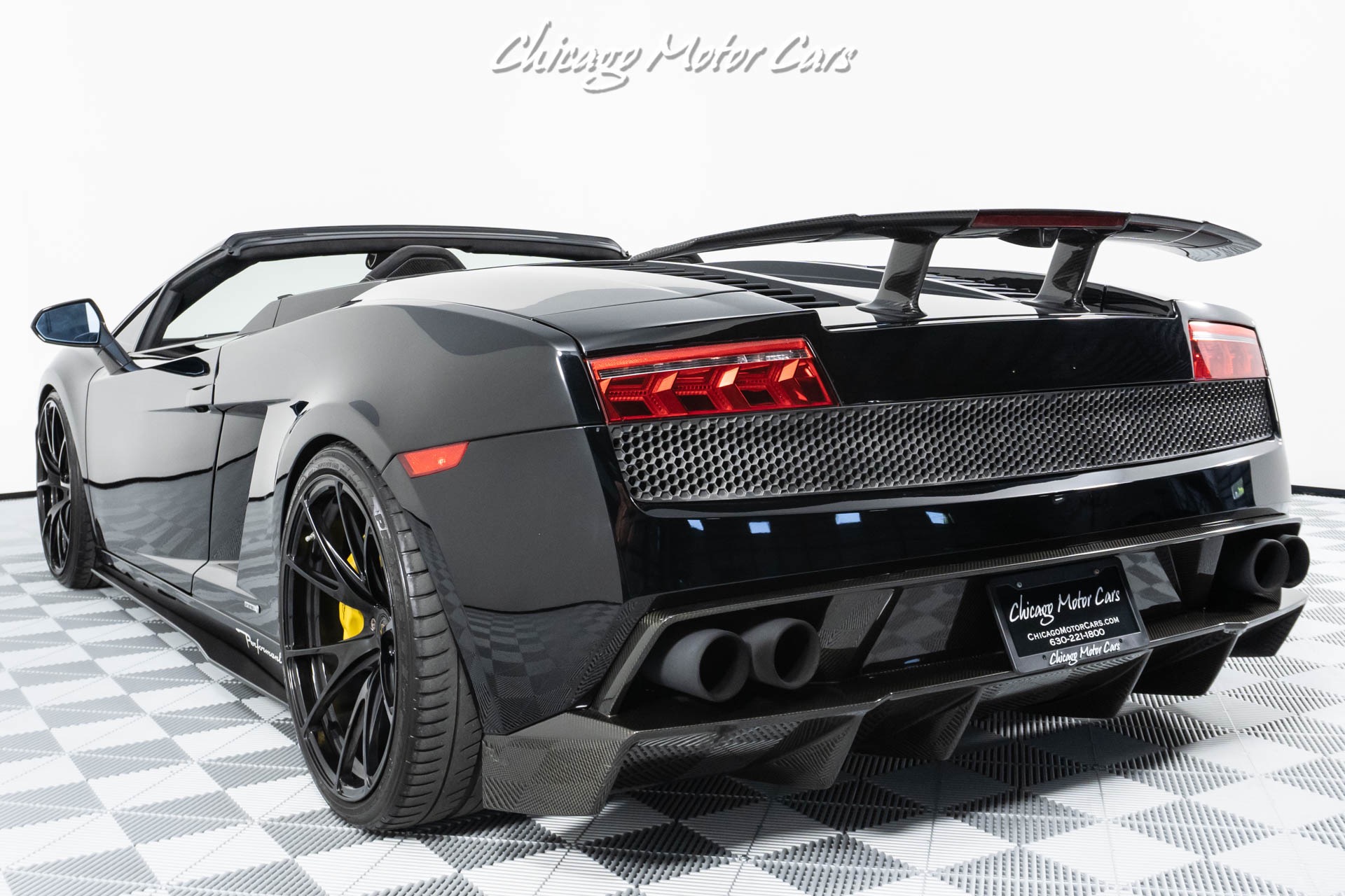 Used-2012-Lamborghini-Gallardo-Performante-570-4-SPYDER