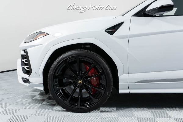 Used 2022 Lamborghini Urus SUV 23 Shiny Taigete Rims! B&O 3D Audio! ONLY 50 Miles! for sale Sold at Chicago Motor Cars in West Chicago IL 60185 4