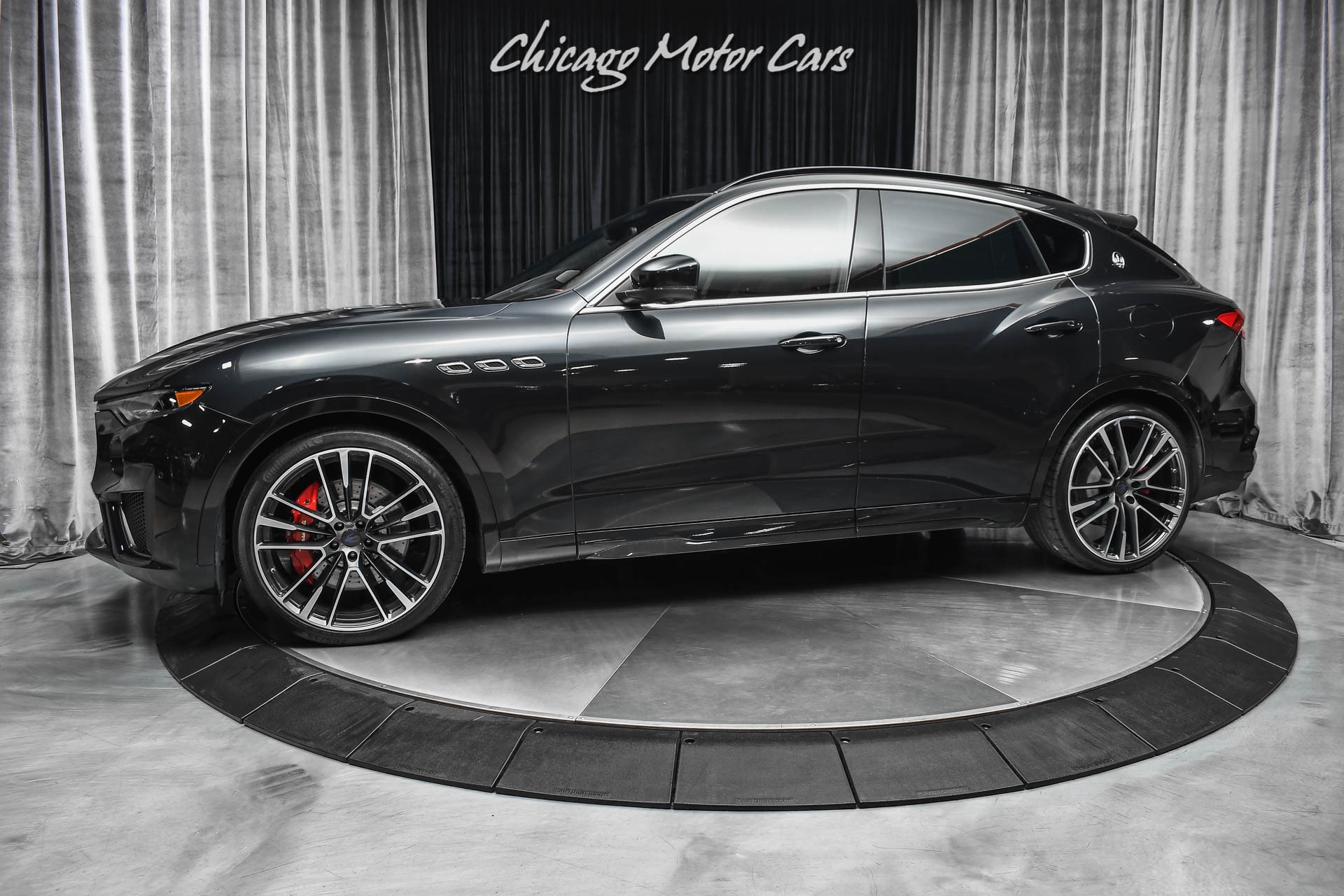 Used-2019-Maserati-Levante-Trofeo-SUV-LOW-Miles-HOT-Color-Combo-Carbon-Fiber-169K-MSRP