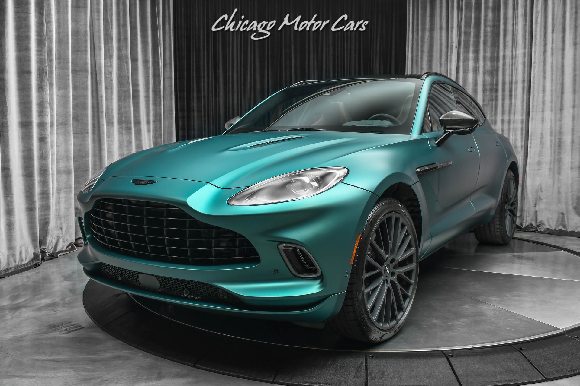 Used-2022-Aston-Martin-DBX-SUV-ONLY-306-Miles-Satin-Racing-Green-TONS-of-Carbon-HOT-Spec-HUGE-MSRP