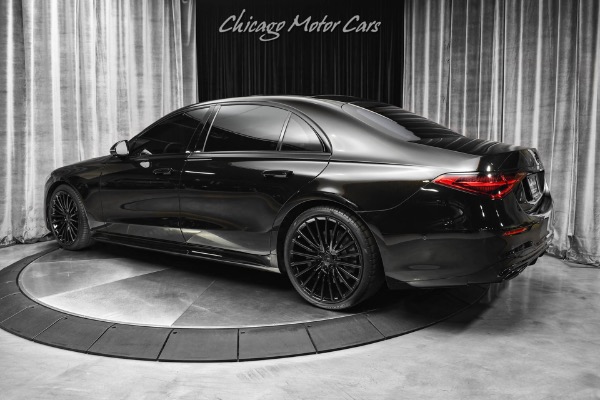Used 2021 Mercedes-Benz S580 4Matic Sedan AMG Line! Exclusive Pkg! 3D Tech Pkg! Comfort Pkg! LOADED for sale Sold at Chicago Motor Cars in West Chicago IL 60185 3