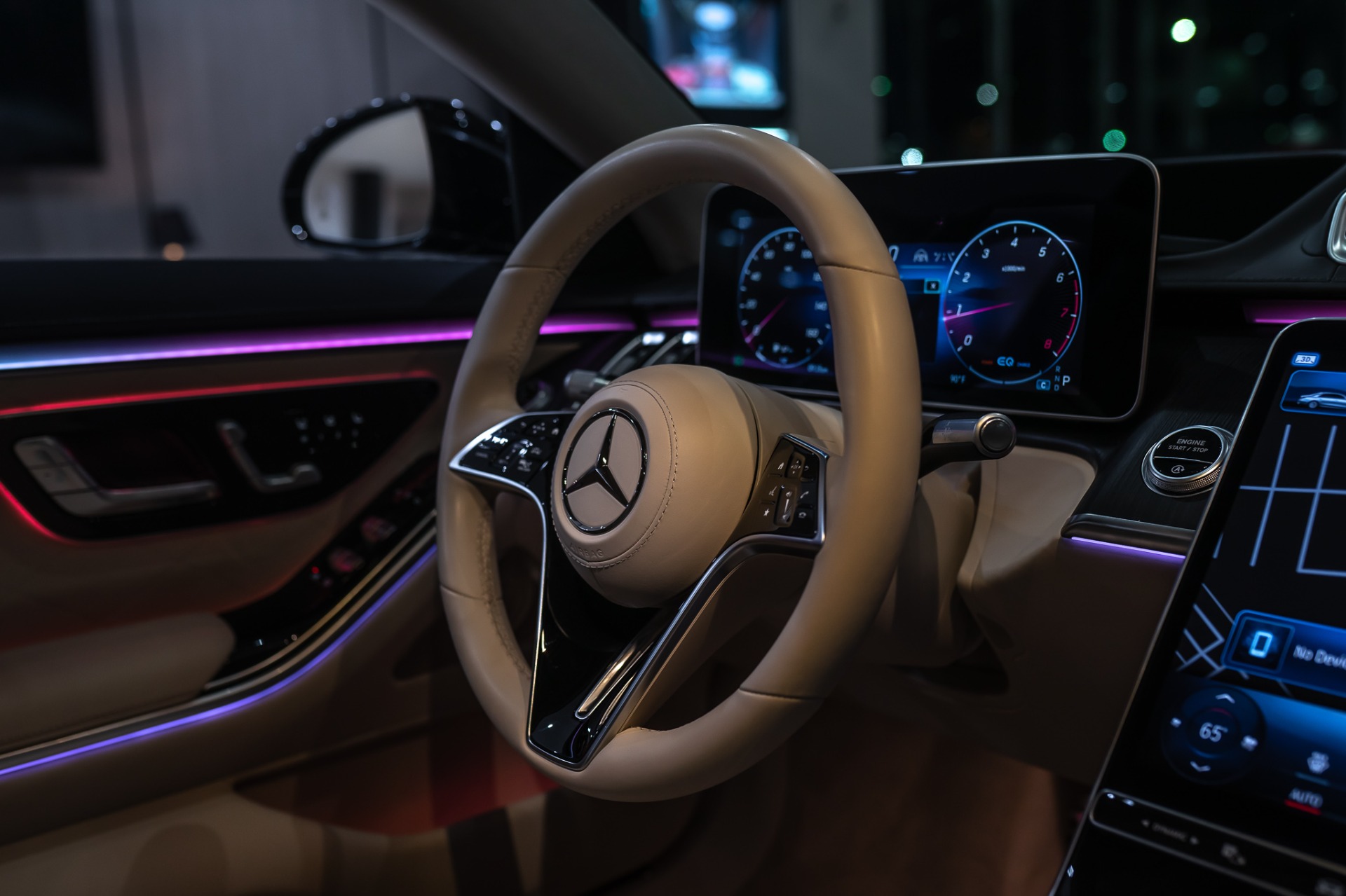 Used-2021-Mercedes-Benz-S580-4Matic-Sedan-AMG-Line-Exclusive-Pkg-3D-Tech-Pkg-Comfort-Pkg-LOADED