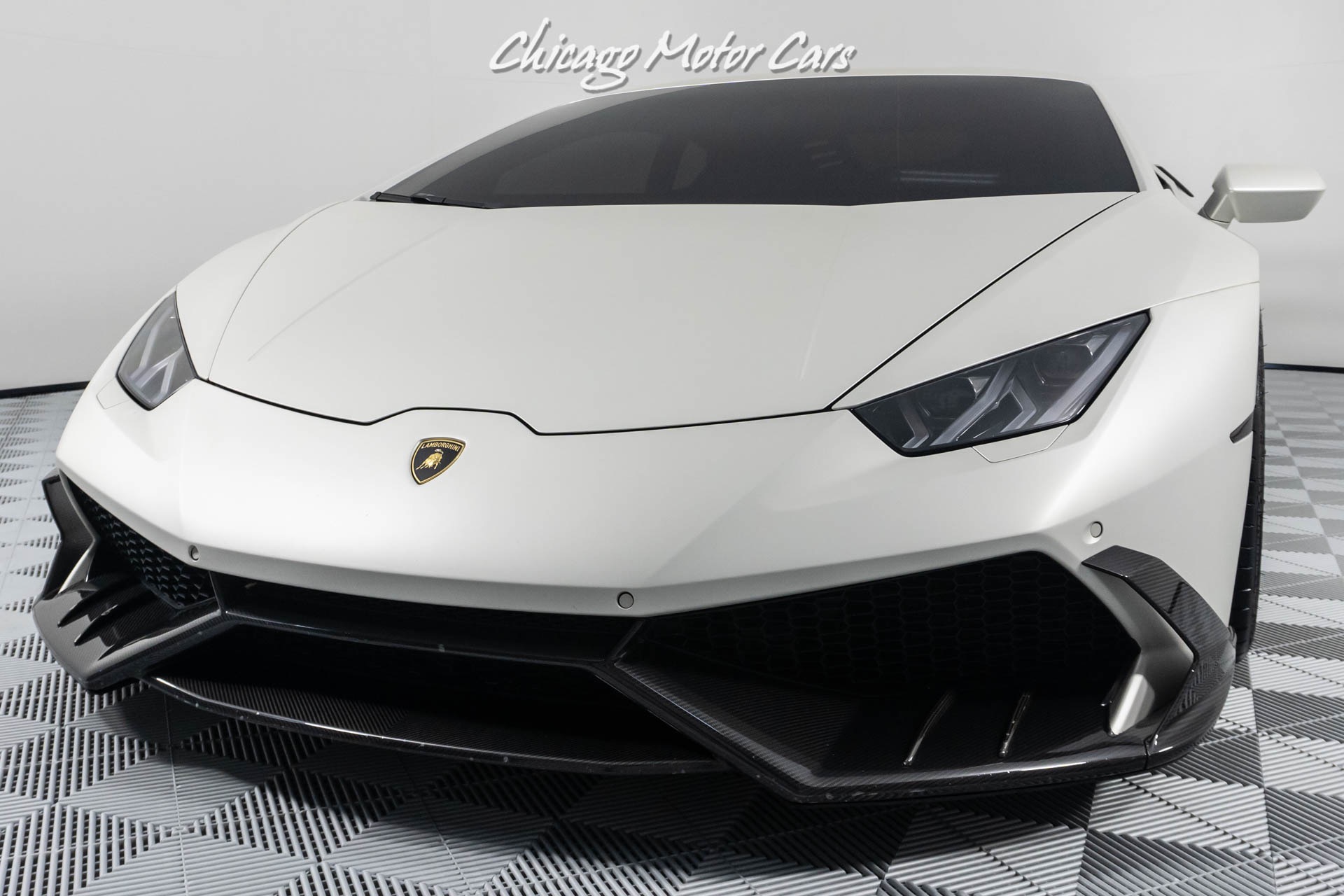 Used-2015-Lamborghini-Huracan-LP-610-4-Coupe-Mansory-Carbon-Kit-LOW-Miles-NEARLY-100K-Invested
