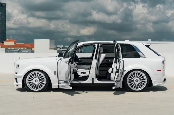 Used 2022 Rolls-Royce Cullinan Novitec Widebody Brand New Build Starlight Headliner Rear Theatre for sale Sold at Chicago Motor Cars in West Chicago IL 60185 2