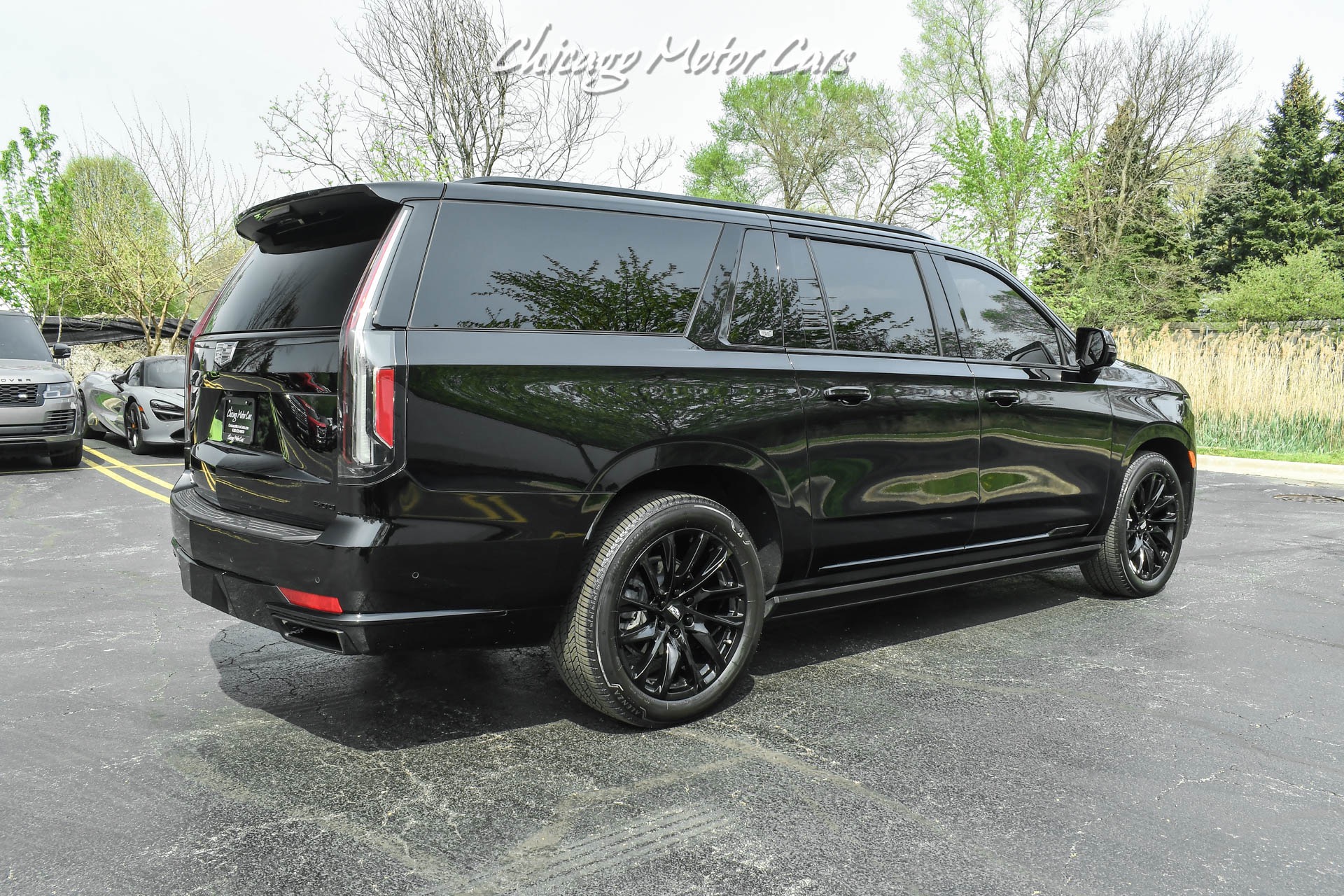 Used-2022-Cadillac-Escalade-ESV-Sport-Platinum-SUV-LOW-Miles-Onyx-Pkg-Refrigerator-Night-Vision-LOADED