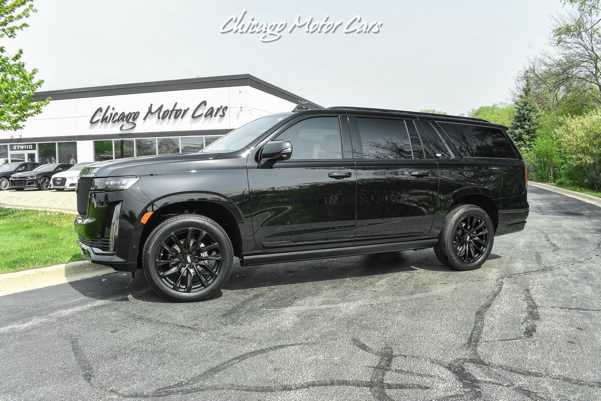 Used-2022-Cadillac-Escalade-ESV-Sport-Platinum-SUV-LOW-Miles-Onyx-Pkg-Refrigerator-Night-Vision-LOADED