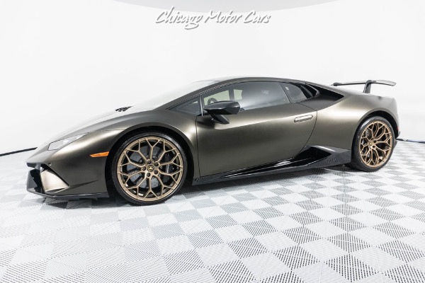 Used 2018 Lamborghini Huracan LP 640-4 Performante TONS OF CARBON HOT COLOR COMBO ONLY 11k MILES for sale Sold at Chicago Motor Cars in West Chicago IL 60185 5