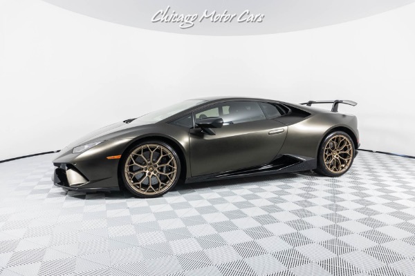 Used 2018 Lamborghini Huracan LP 640-4 Performante TONS OF CARBON HOT COLOR COMBO ONLY 11k MILES for sale Sold at Chicago Motor Cars in West Chicago IL 60185 1