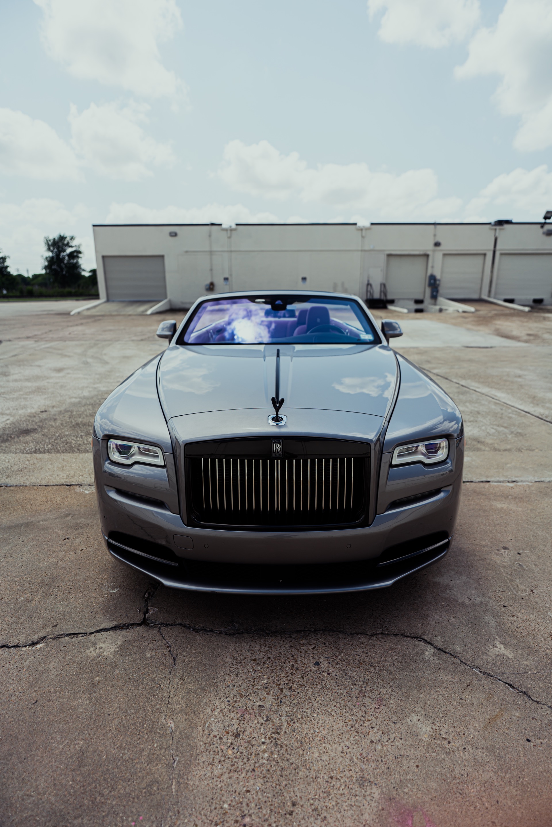 Used-2019-Rolls-Royce-Dawn-Black-Badge-Convertible-LOW-Miles-Gorgeous-Spec-Tailored-Interior-LOADED