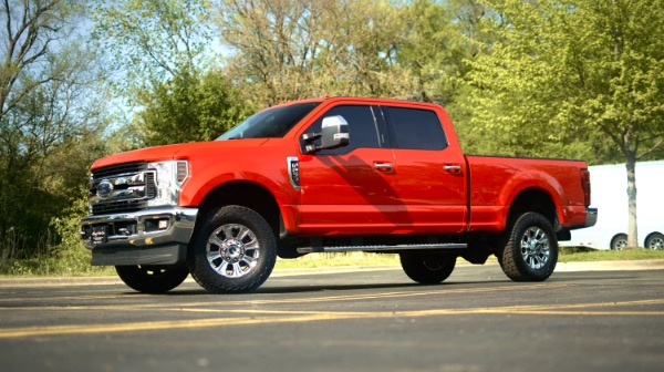 Used 2019 Ford F-250 Super Duty XLT 4X4 Crew Cab Pickup 6.7L Diesel V8! High Cap. Tow Pkg! LOADED! for sale Sold at Chicago Motor Cars in West Chicago IL 60185 1