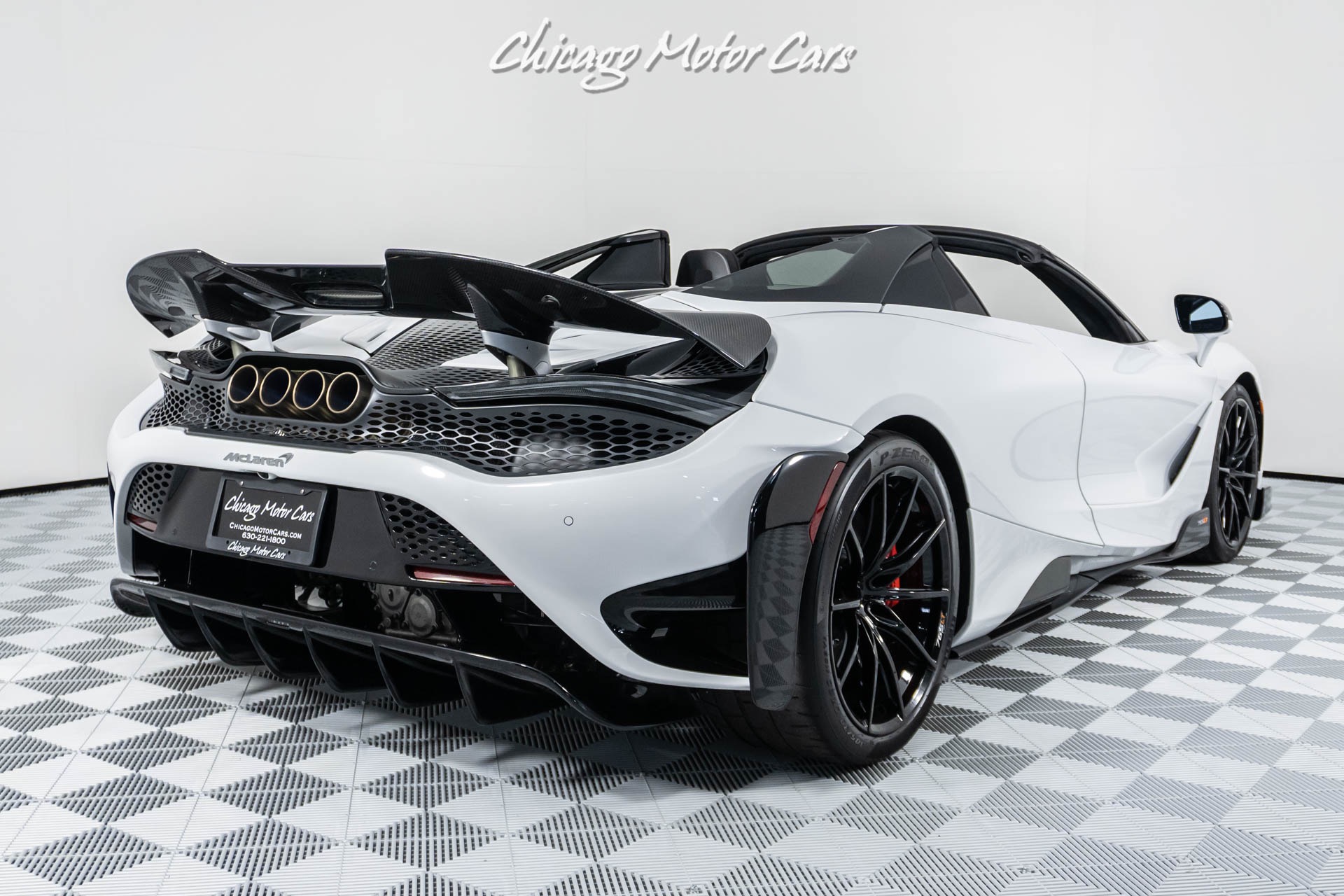 Used-2022-McLaren-765LT-Spider-BRAND-NEW-MSO-CLUBSPORT-PACK-CARBON-FIBER-SENNA-SEATS-HOTTEST-SPEC