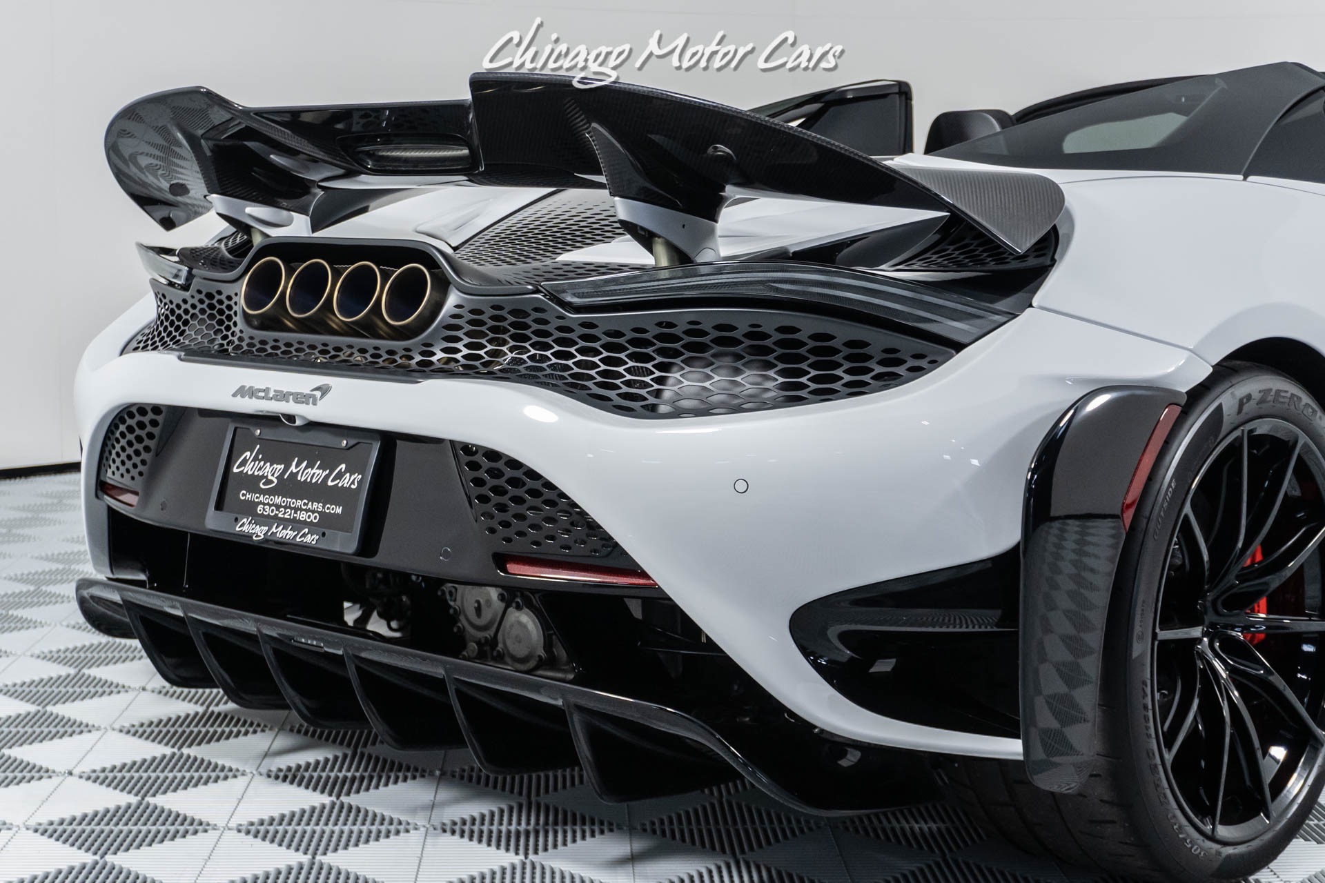 Used-2022-McLaren-765LT-Spider-BRAND-NEW-MSO-CLUBSPORT-PACK-CARBON-FIBER-SENNA-SEATS-HOTTEST-SPEC