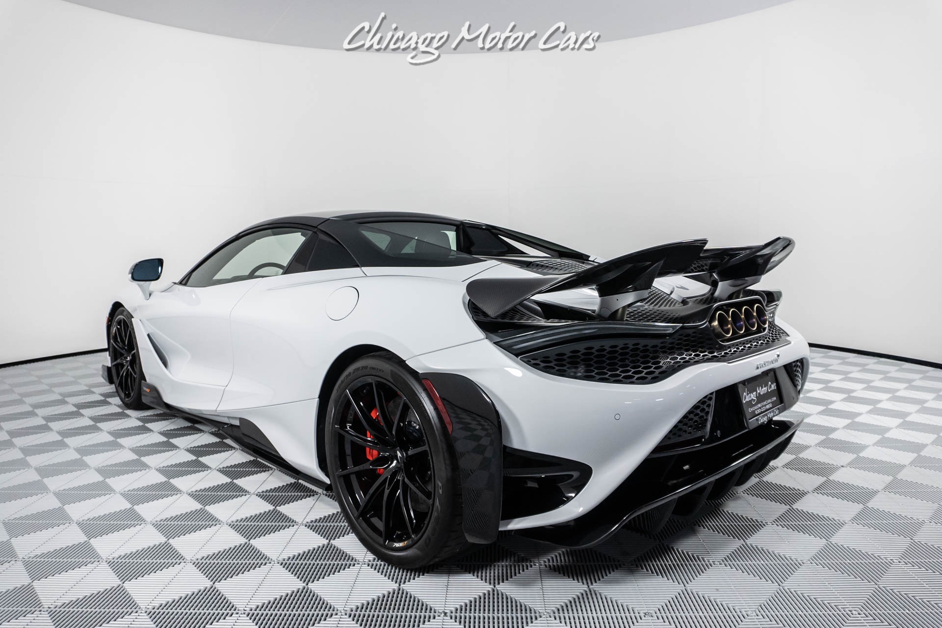 Used-2022-McLaren-765LT-Spider-BRAND-NEW-MSO-CLUBSPORT-PACK-CARBON-FIBER-SENNA-SEATS-HOTTEST-SPEC