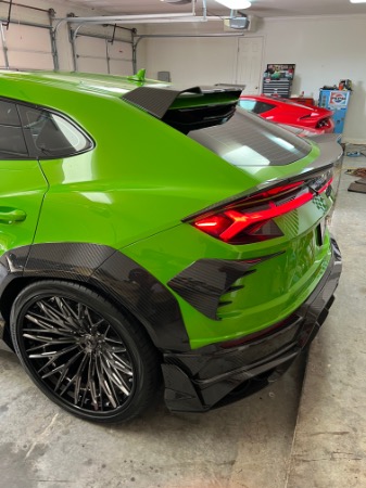 Used-2021-Lamborghini-Urus-Pearl-Capsule-Keyvany-Keyrus-Carbon-Fiber-1-of-3-in-North-America