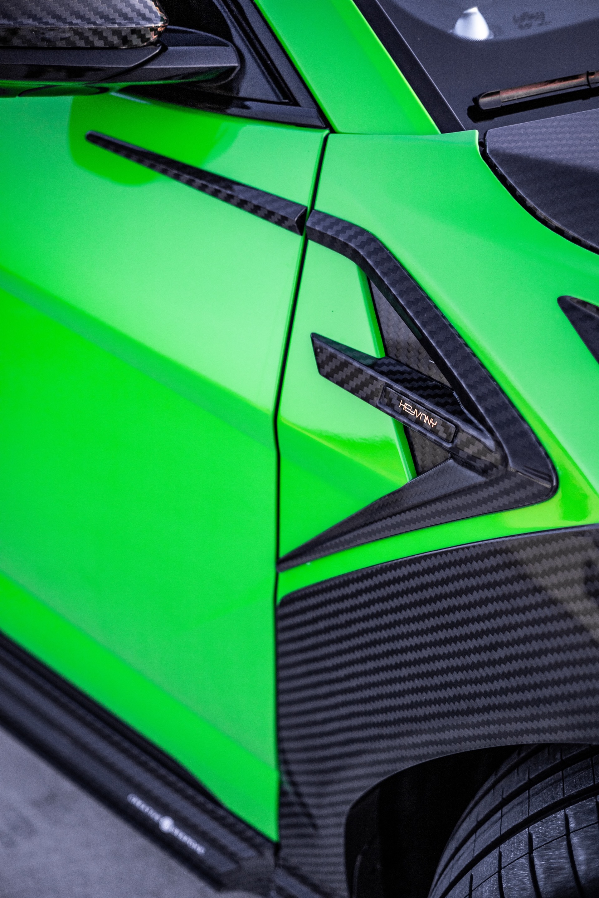 Used-2021-Lamborghini-Urus-Pearl-Capsule-Keyvany-Keyrus-Carbon-Fiber-1-of-3-in-North-America