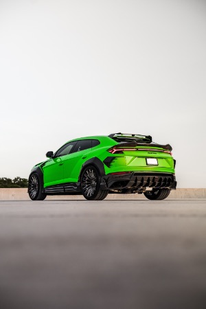 Used 2021 Lamborghini Urus Pearl Capsule Keyvany Keyrus Carbon Fiber! 1 of 3 in North America! for sale Sold at Chicago Motor Cars in West Chicago IL 60185 4