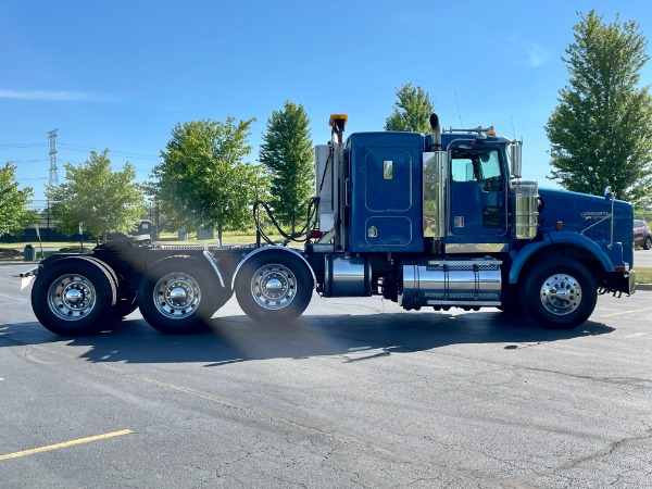 Used 2000 Kenworth T-800 Tri-Axle Sleeper - Cummins 600 - 18 Speed - PTO - Wet Kit for sale Sold at Chicago Motor Cars in West Chicago IL 60185 4