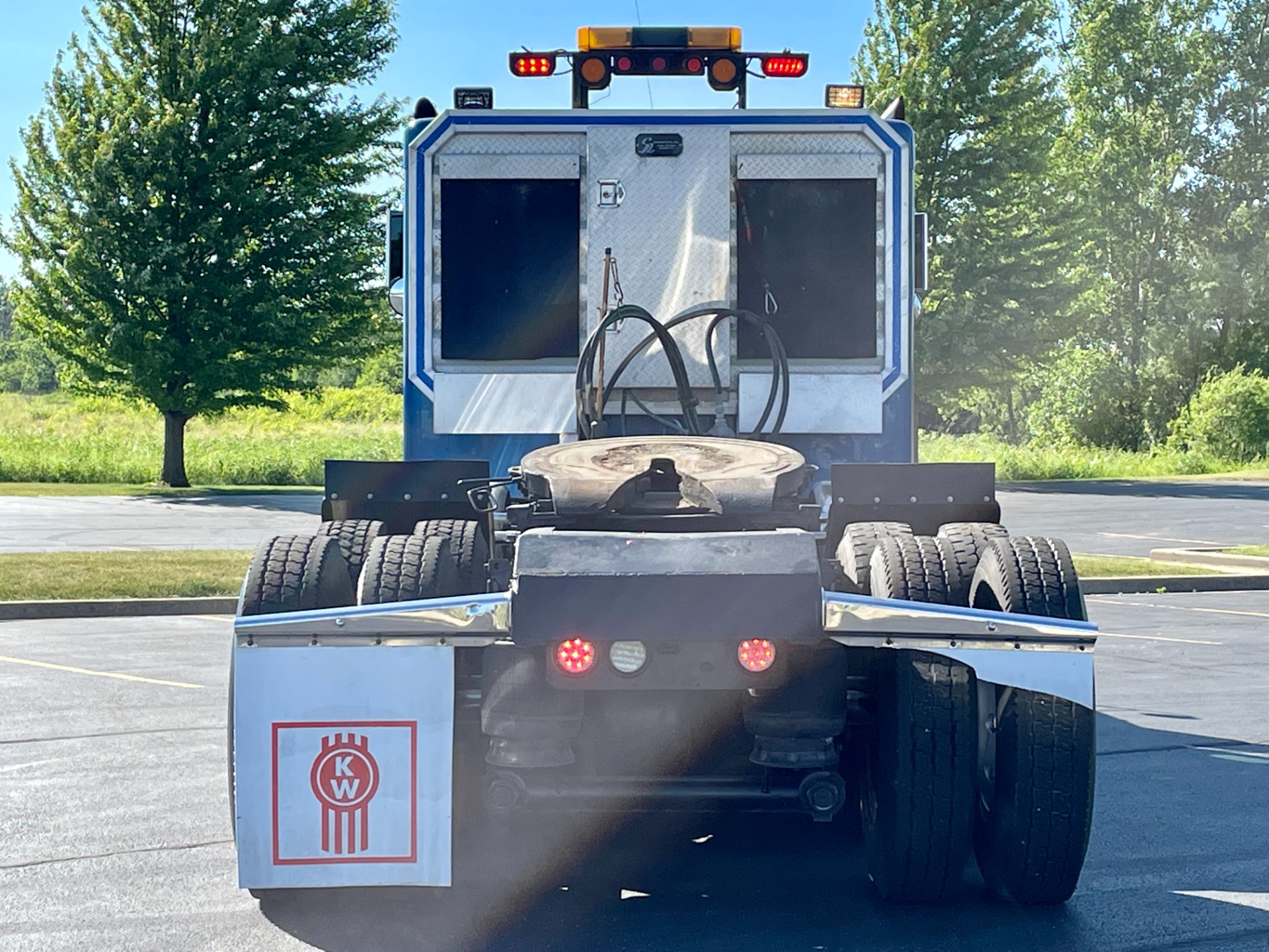 Used-2000-Kenworth-T-800-Tri-Axle-Sleeper---Cummins-600---18-Speed---PTO---Wet-Kit