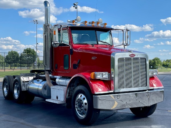 Used 2008 Peterbilt 365 Day Cab - Cummins ISM - 410 Horsepower - 10 Speed Manual for sale Sold at Chicago Motor Cars in West Chicago IL 60185 3