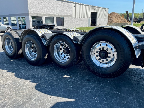 Used-2016-Kenworth-T800-QUAD-AXLE-DAY-CAB---CUMMINS-ISX---DUAL-LINE-WET-KIT---93K-GVWR