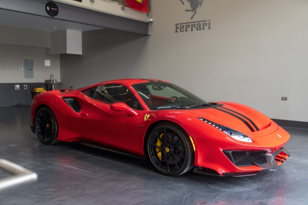 Used-2020-Ferrari-488-Pista-Coupe-Only-344-Miles-Carbon-Fiber-Front-Lift-Alcantara-Huge-MSRP