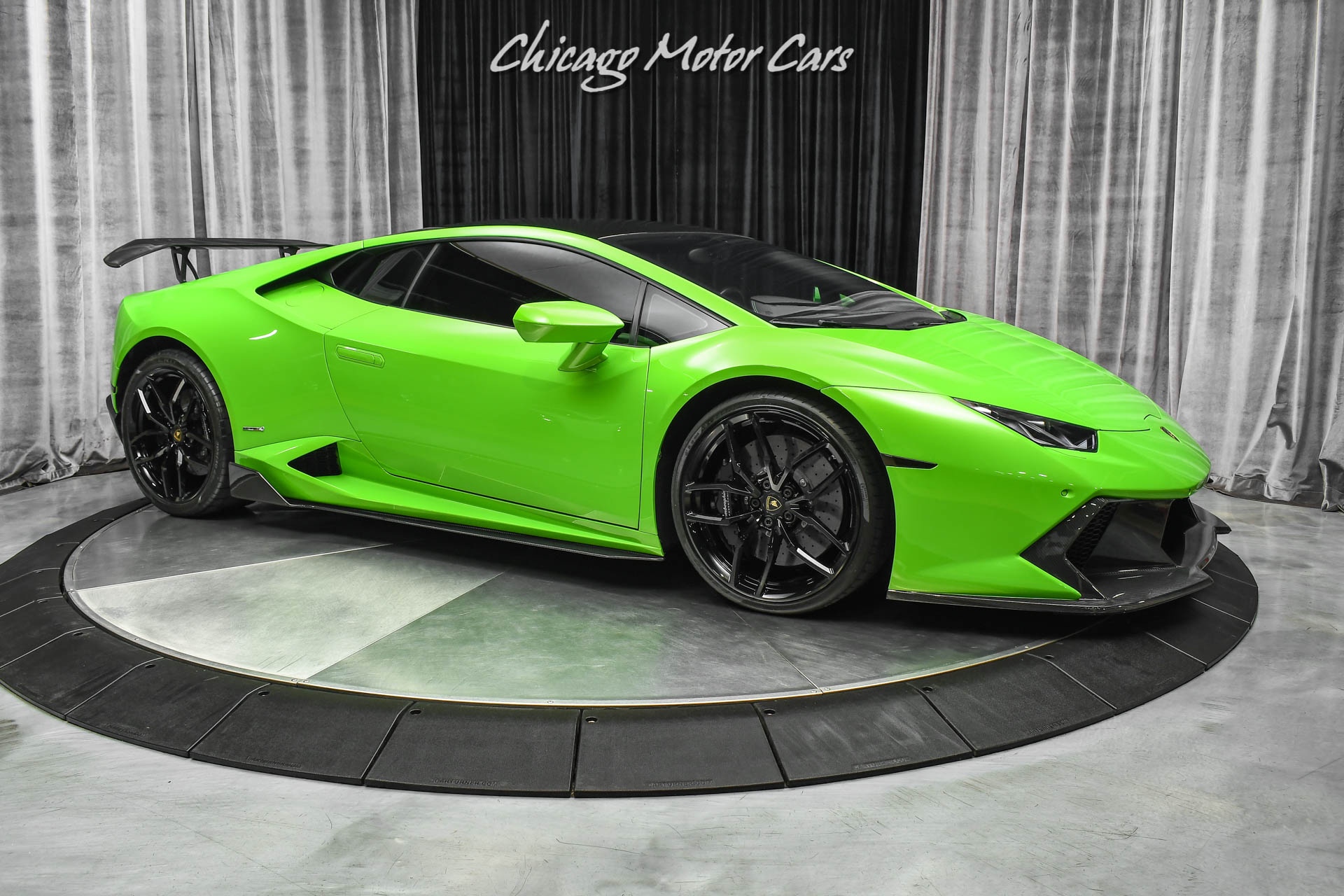 Used 2015 Lamborghini Huracan LP610-4 Coupe LOW Miles! Verde