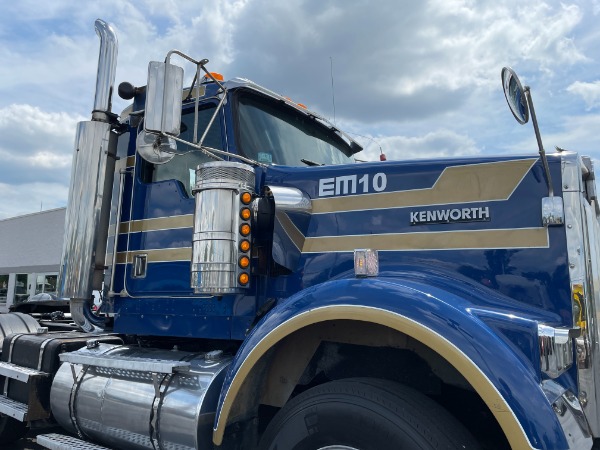 Used-2000-Kenworth-W900-Day-Cab-CAT-C15-6NZ-490-Horsepower---18-Speed-Manual---Wet-Kit