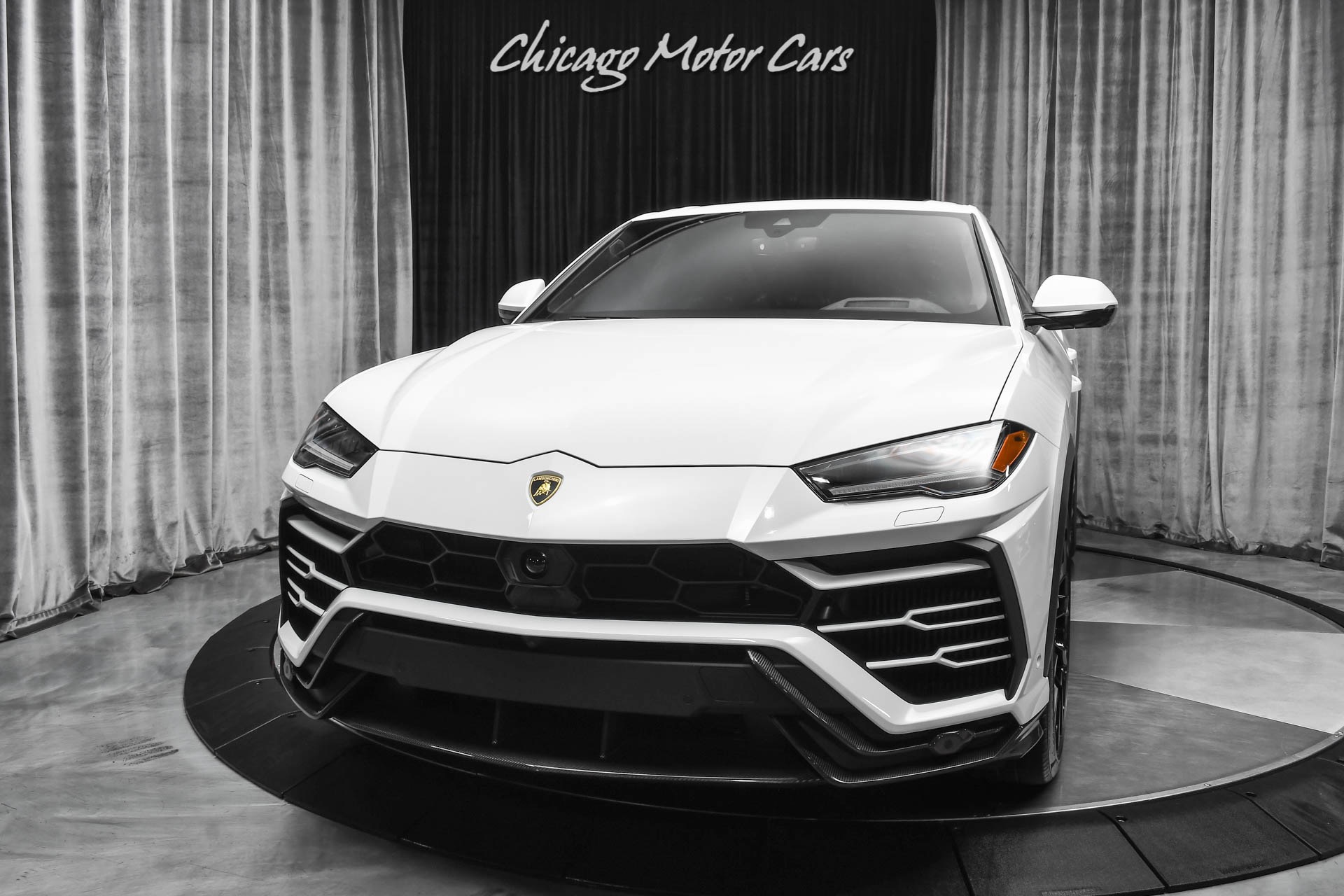 Used 2022 Urus SUV ONLY 700 Miles! TONS of Carbon! Advanced