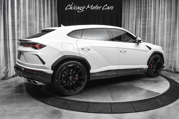 Used 2022 Lamborghini Urus SUV ONLY 700 Miles! TONS of Carbon! Advanced 3D Audio! Hot Spec! LOADED! for sale Sold at Chicago Motor Cars in West Chicago IL 60185 5