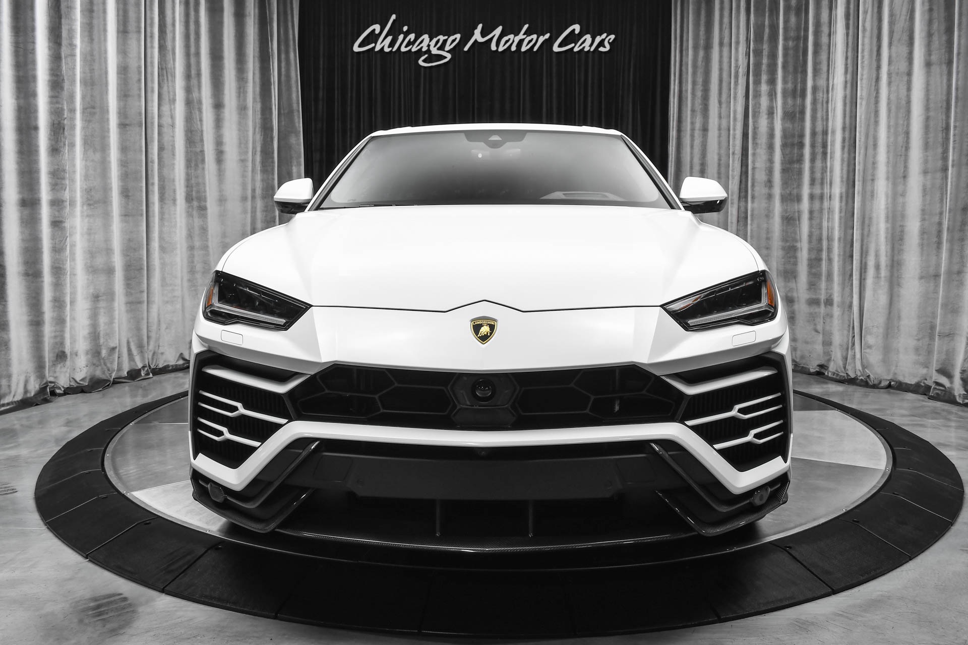 Used-2022-Lamborghini-Urus-SUV-ONLY-700-Miles-TONS-of-Carbon-Advanced-3D-Audio-Hot-Spec-LOADED